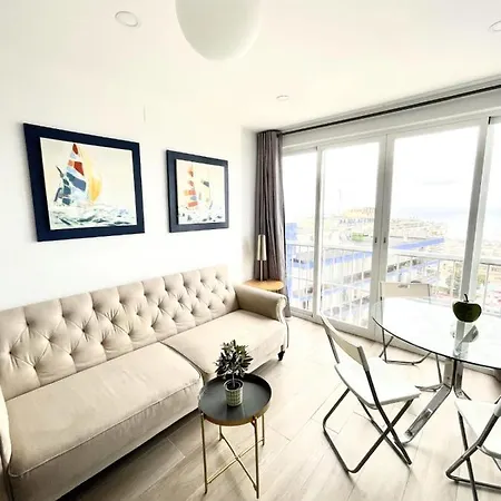 Beautiful Apartment With Sea View
